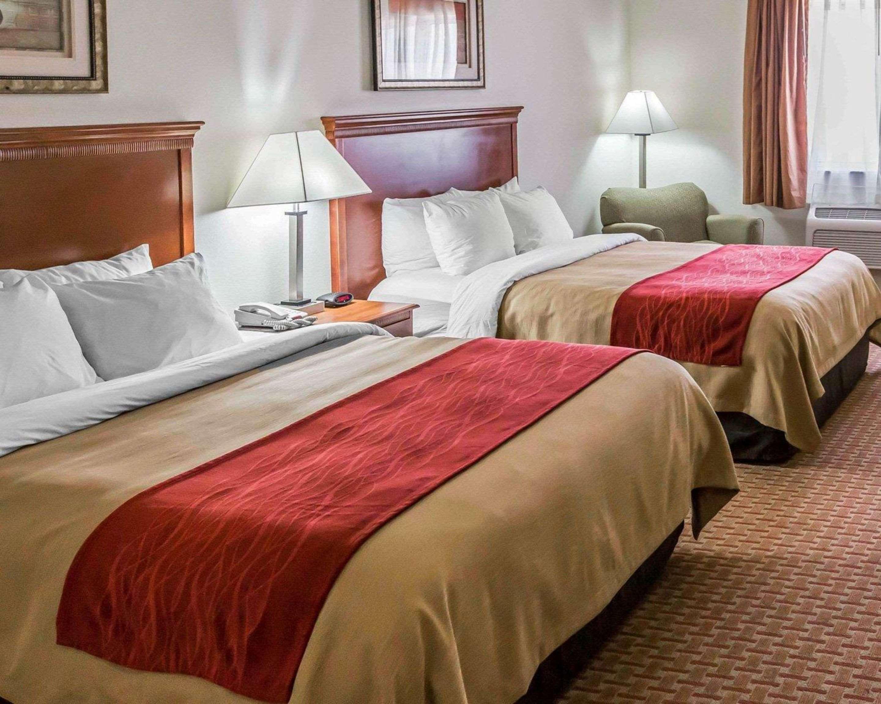 Comfort Inn Hebron-Lowell Area Dinwiddie Esterno foto