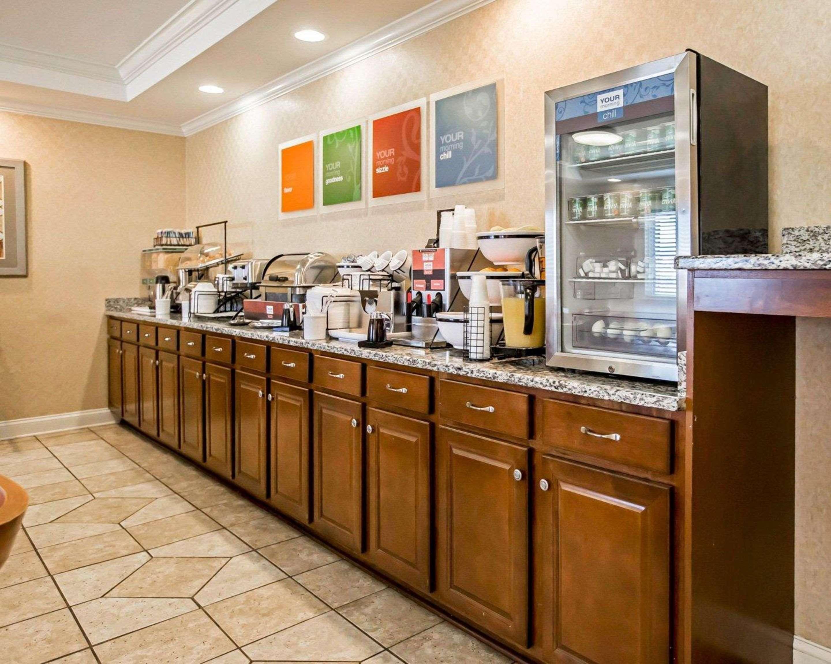 Comfort Inn Hebron-Lowell Area Dinwiddie Esterno foto
