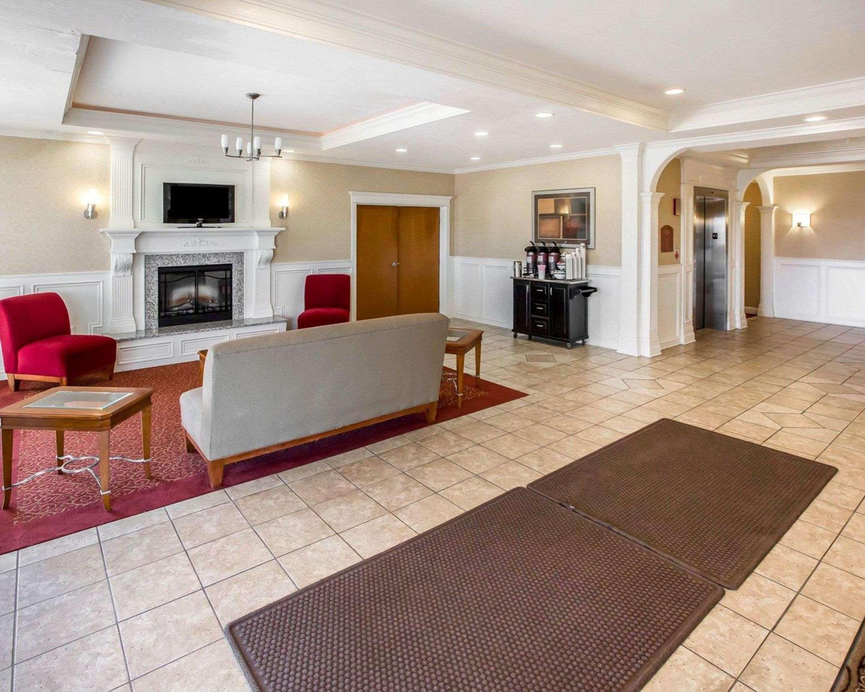 Comfort Inn Hebron-Lowell Area Dinwiddie Esterno foto
