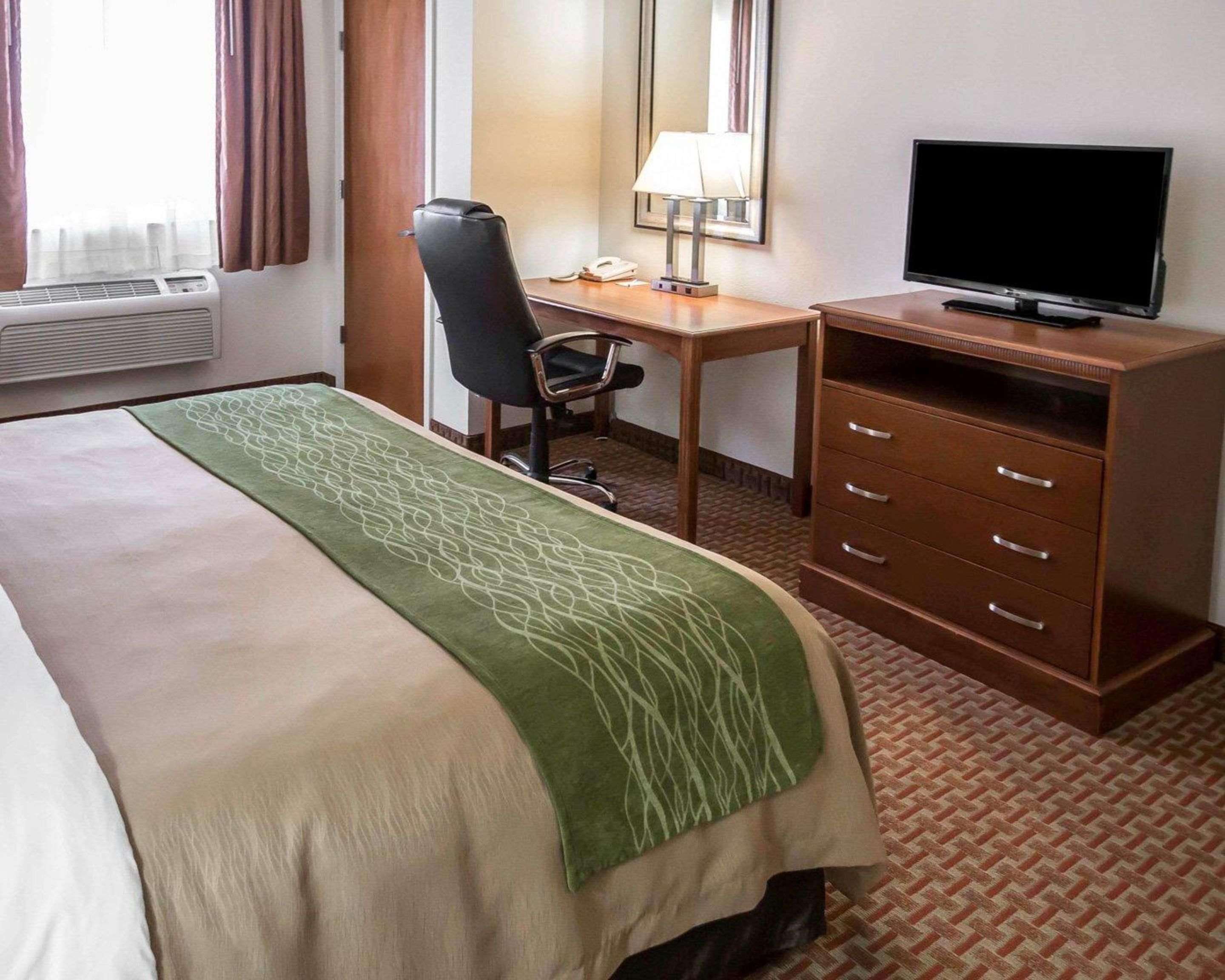 Comfort Inn Hebron-Lowell Area Dinwiddie Esterno foto
