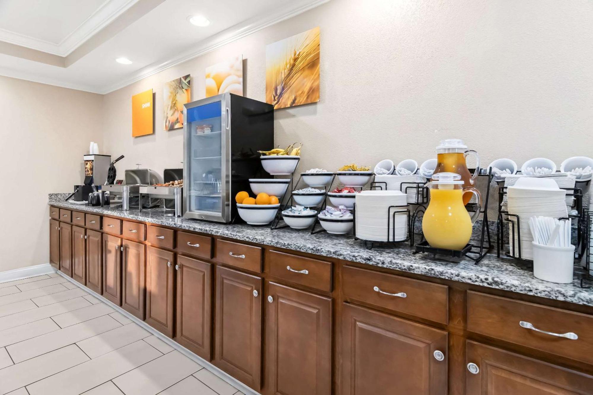 Comfort Inn Hebron-Lowell Area Dinwiddie Esterno foto