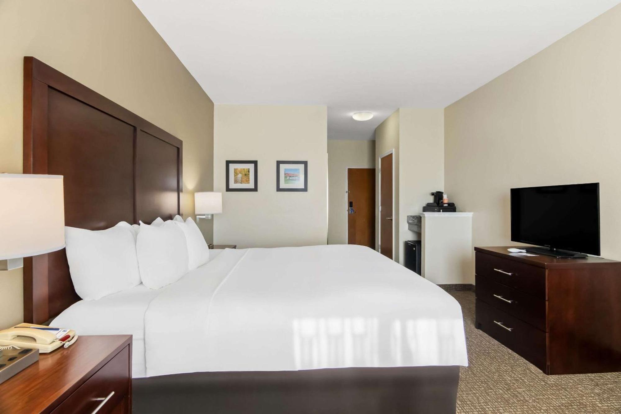 Comfort Inn Hebron-Lowell Area Dinwiddie Esterno foto