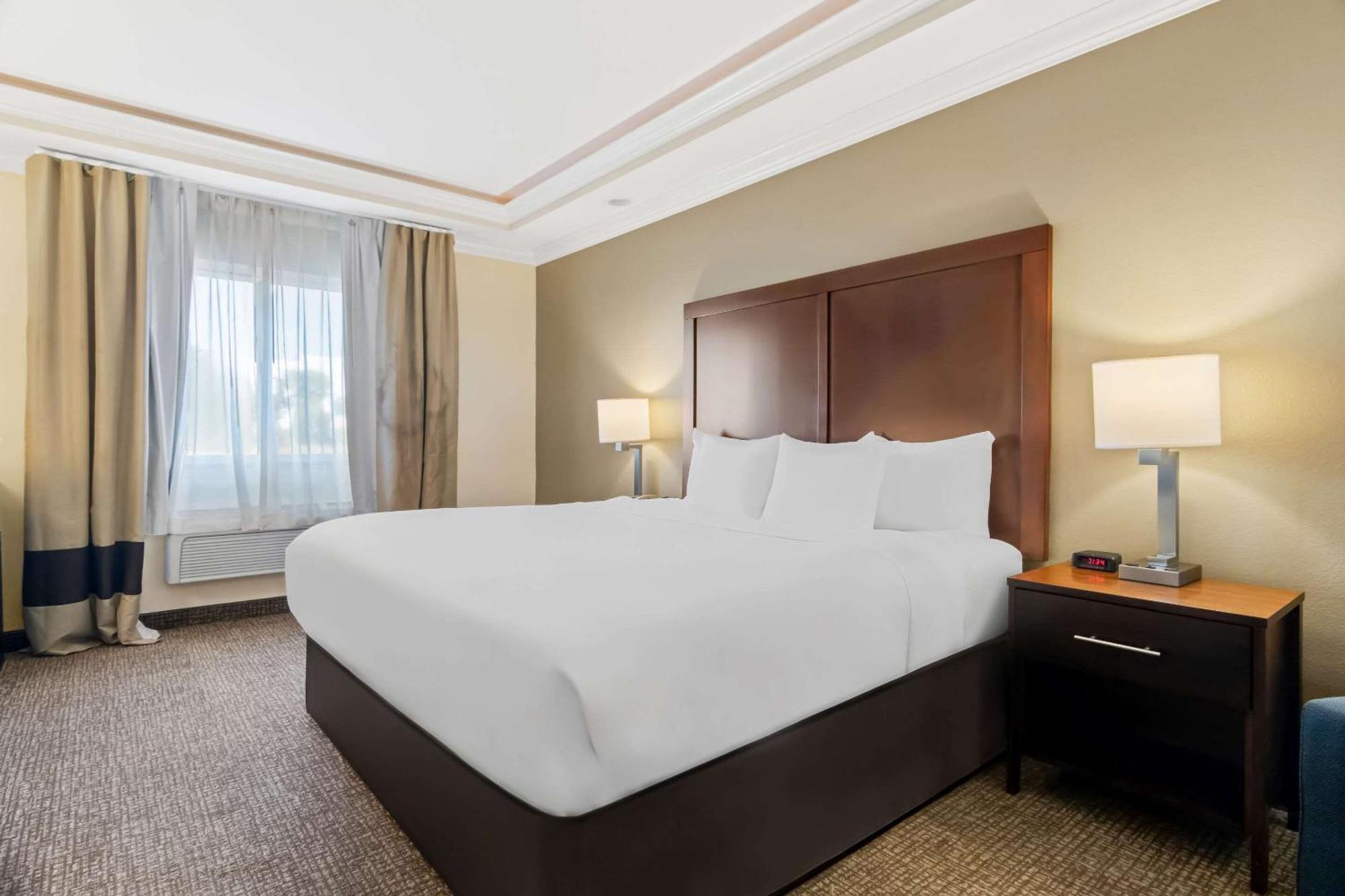 Comfort Inn Hebron-Lowell Area Dinwiddie Esterno foto
